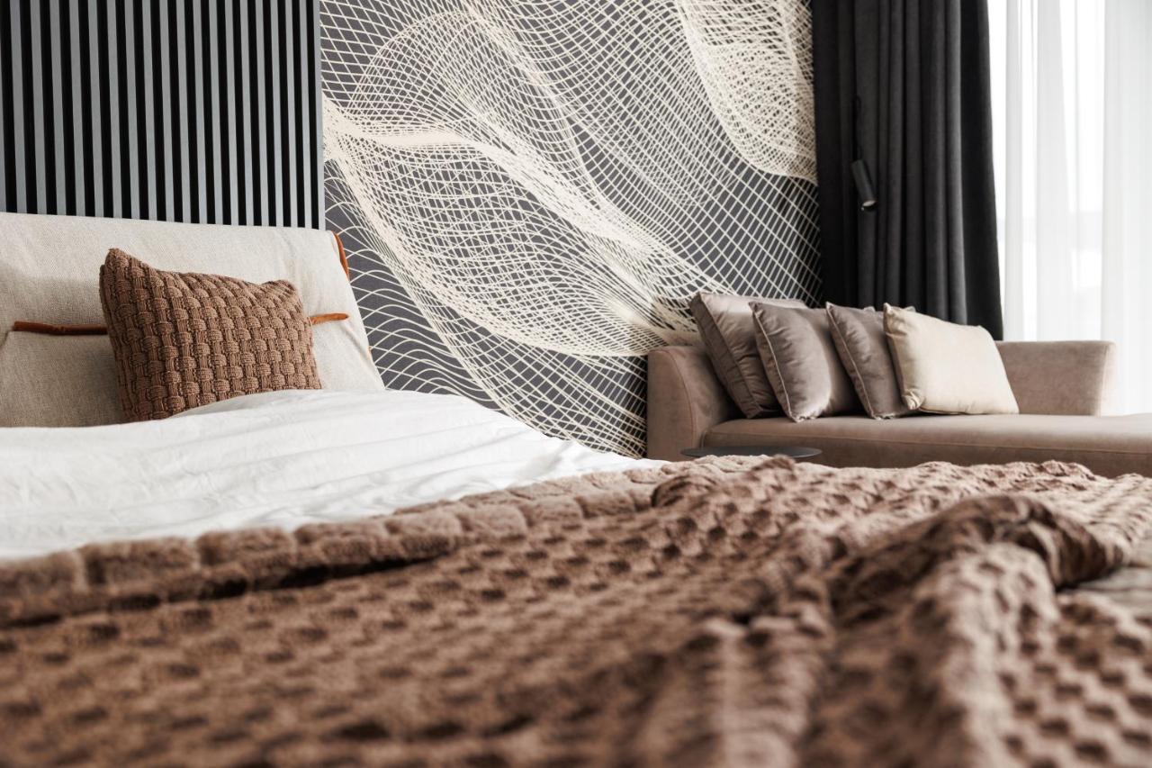 Mandala Designer Apartments With Free Private Parking, Near Mall Coresi Braşov Exterior foto