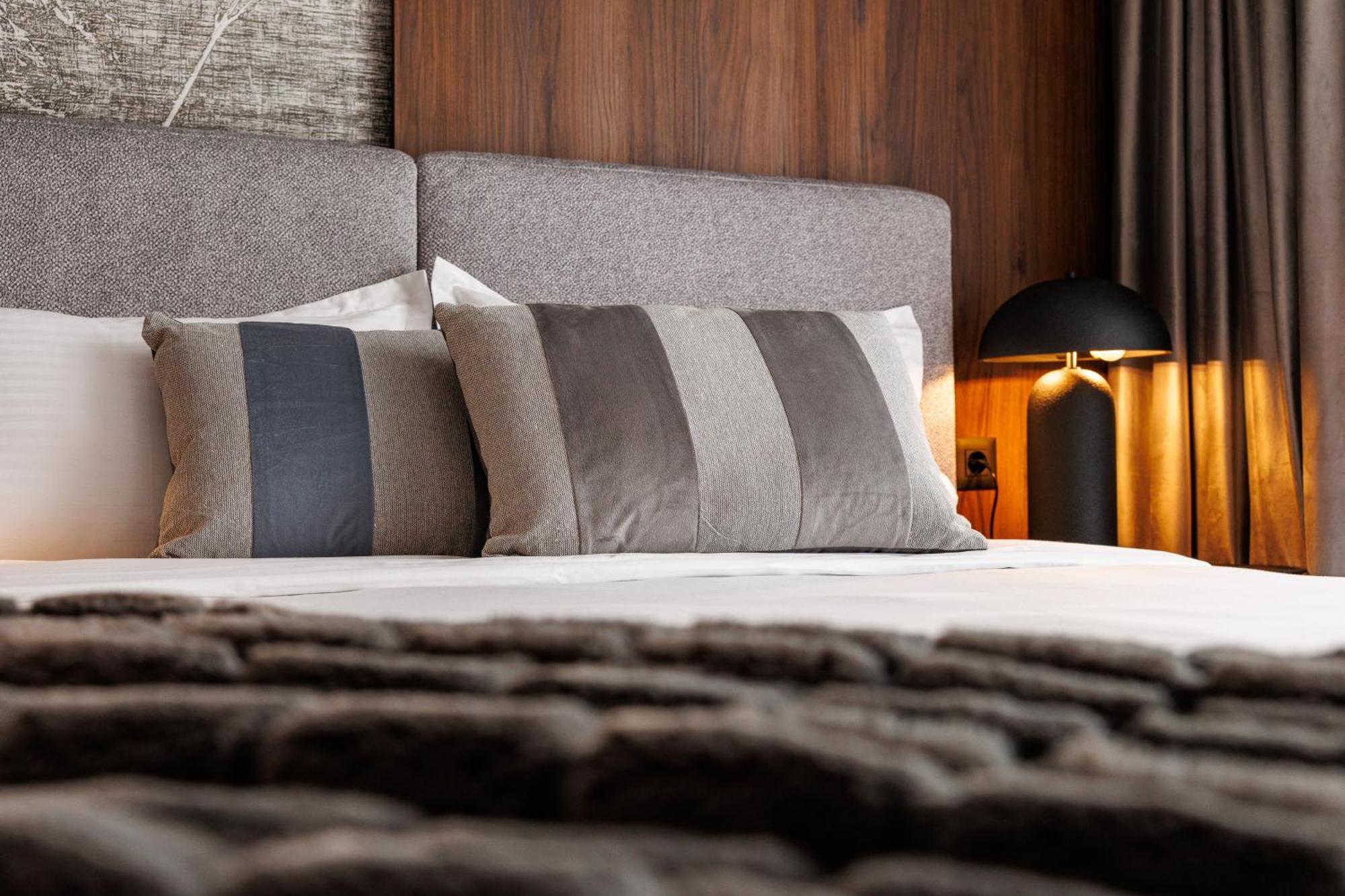 Mandala Designer Apartments With Free Private Parking, Near Mall Coresi Braşov Exterior foto
