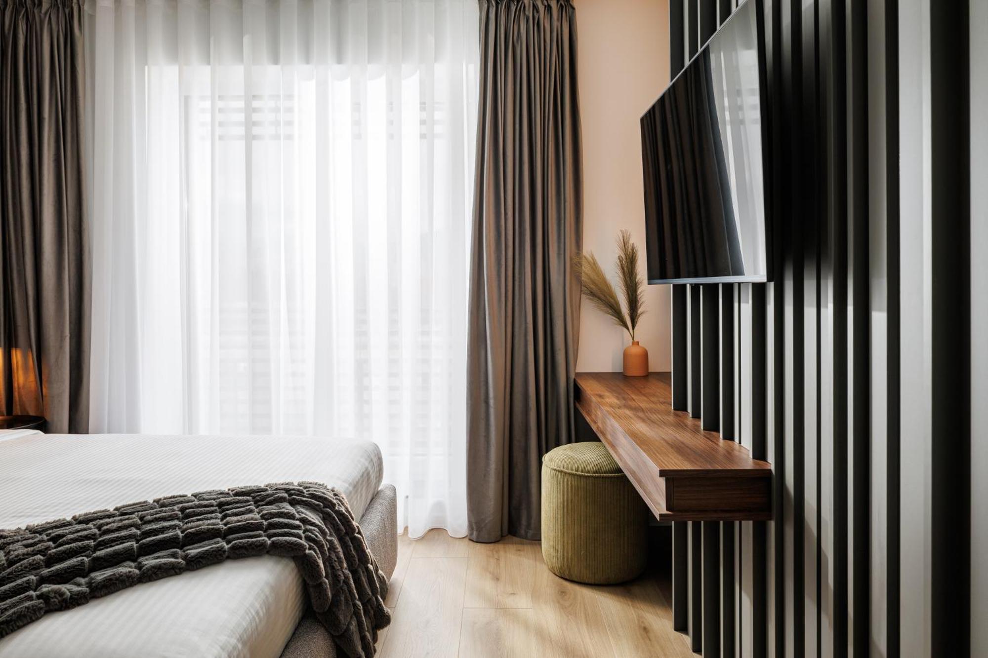 Mandala Designer Apartments With Free Private Parking, Near Mall Coresi Braşov Exterior foto